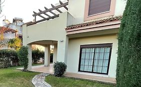 Casa En Ruta De La Plata Con Piscina Comunitaria